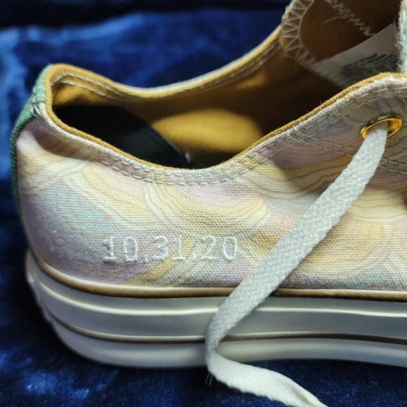 Converse - Picture 3 of 6